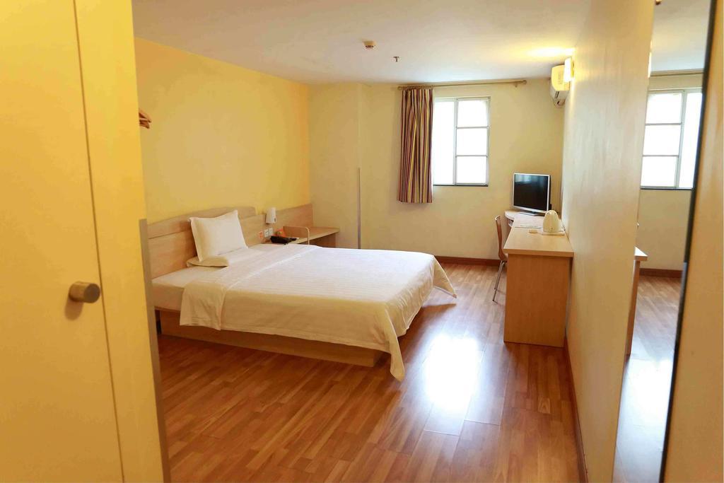 7Days Inn Kunming East Station Juhua Overpass Екстериор снимка